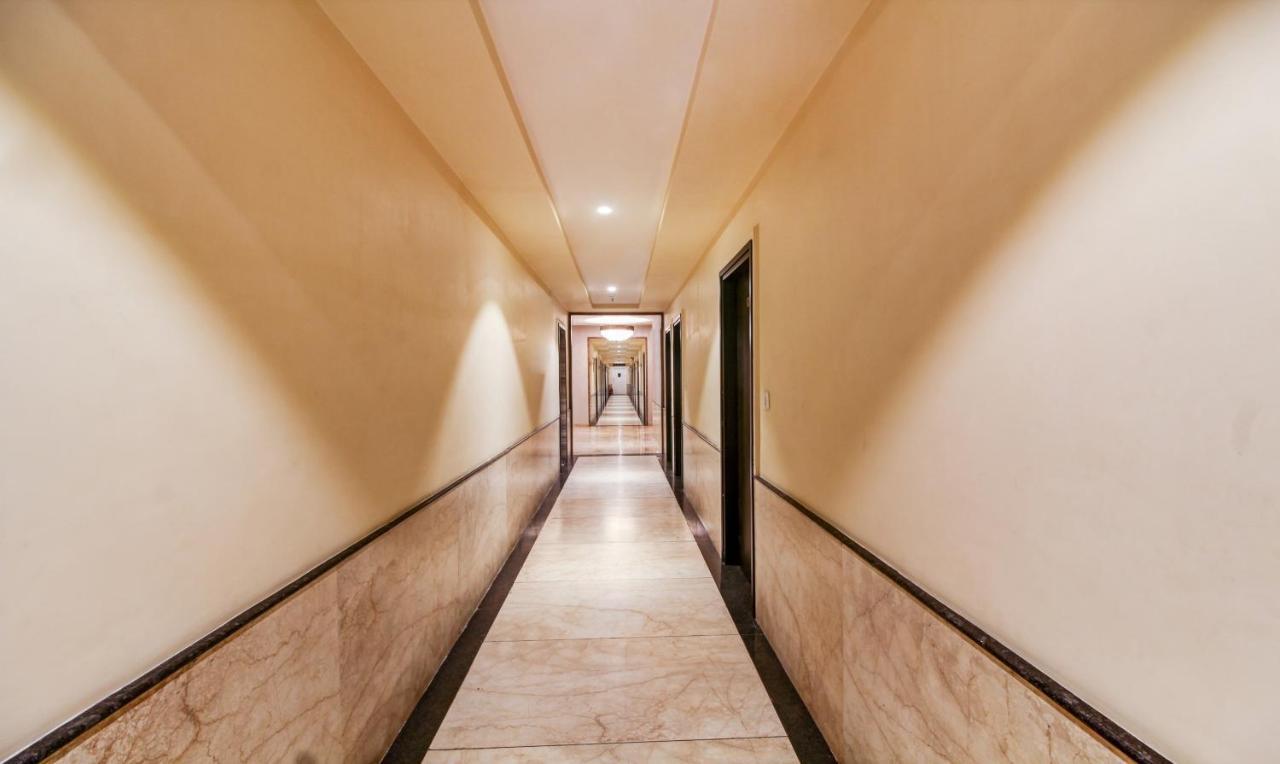 Treebo Trend Sindhura Grand Hotell Hyderabad Eksteriør bilde