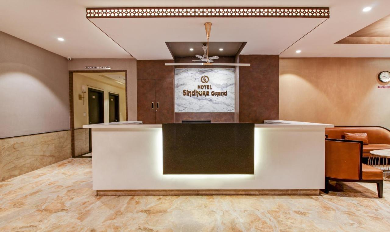 Treebo Trend Sindhura Grand Hotell Hyderabad Eksteriør bilde