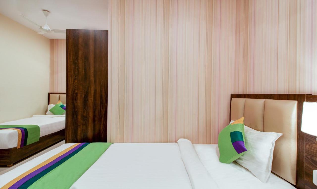 Treebo Trend Sindhura Grand Hotell Hyderabad Eksteriør bilde