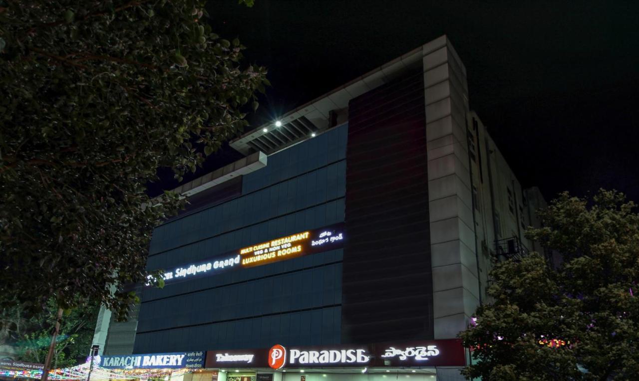 Treebo Trend Sindhura Grand Hotell Hyderabad Eksteriør bilde