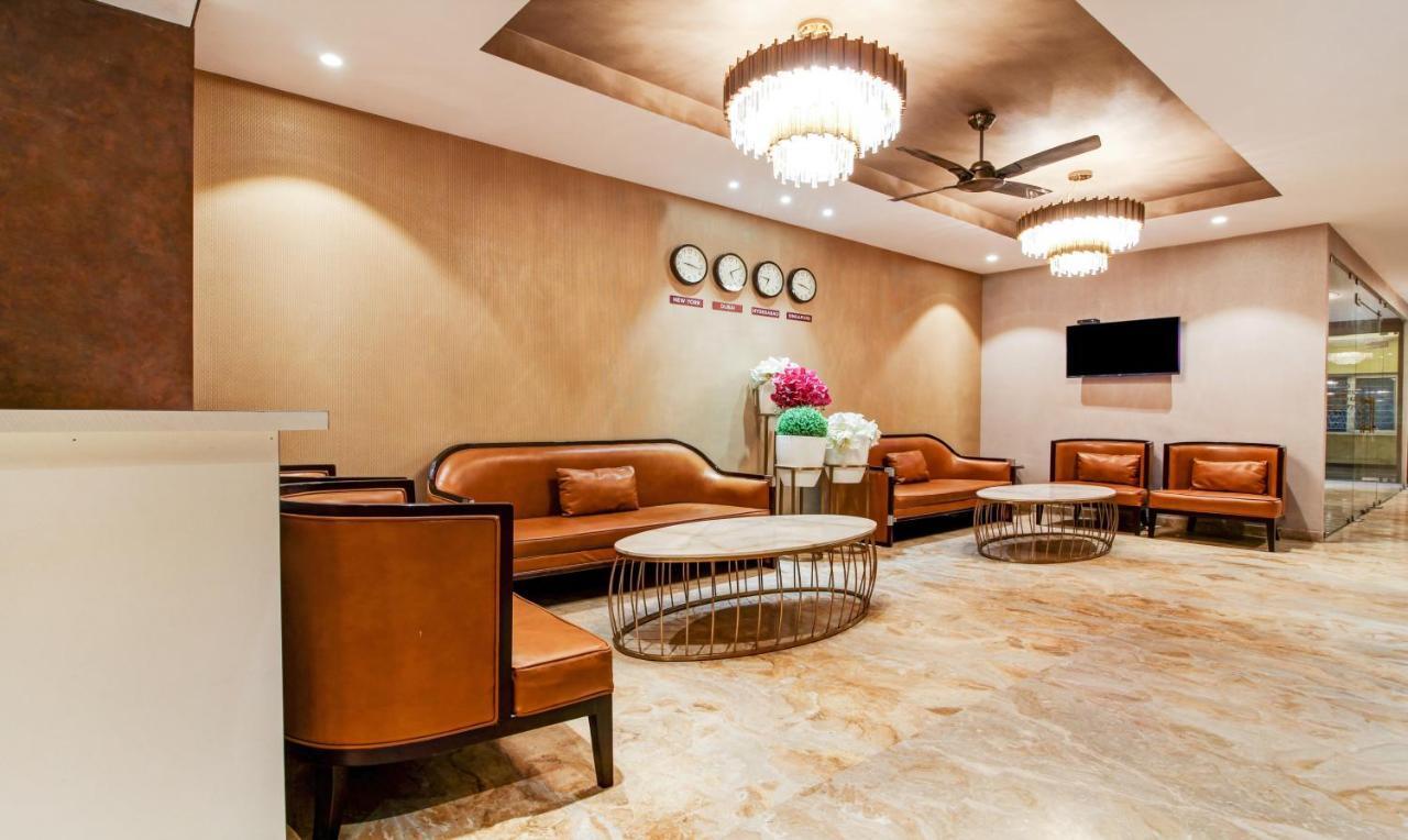 Treebo Trend Sindhura Grand Hotell Hyderabad Eksteriør bilde